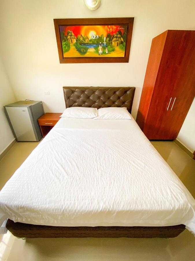 סנטה מרתה Hotel Aeromar Central מראה חיצוני תמונה