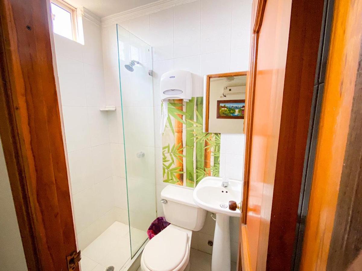 סנטה מרתה Hotel Aeromar Central מראה חיצוני תמונה