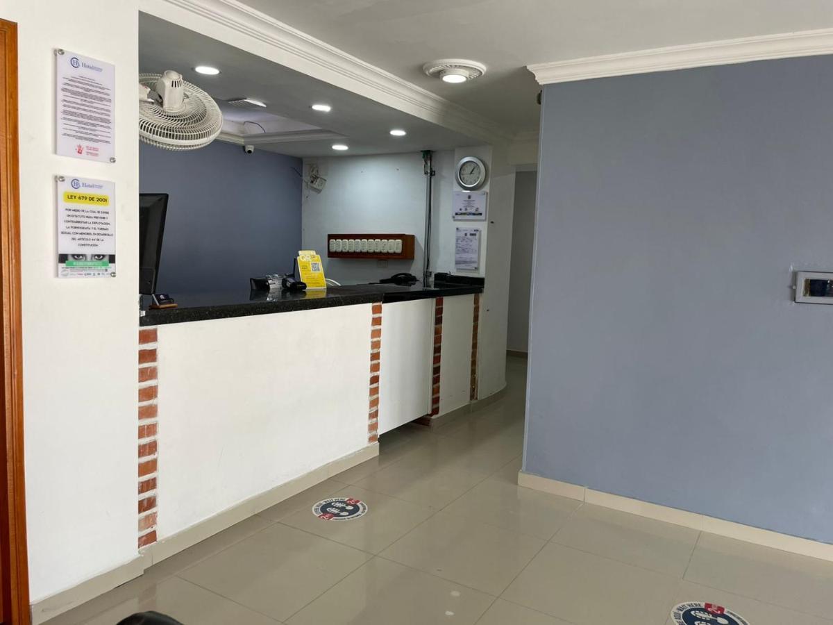 סנטה מרתה Hotel Aeromar Central מראה חיצוני תמונה