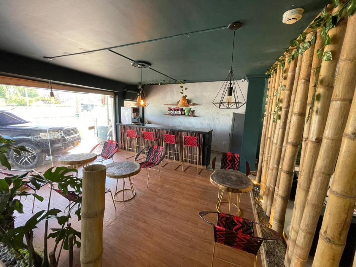 סנטה מרתה Hotel Aeromar Central מראה חיצוני תמונה